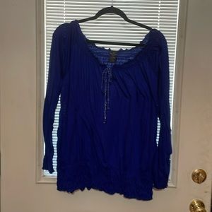 Beautiful blue lightweight top